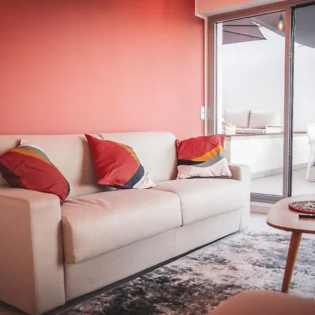 Porte De Monaco, Duplex Avec Terrasse Et Parking 로퀴에브륀캡마르탱