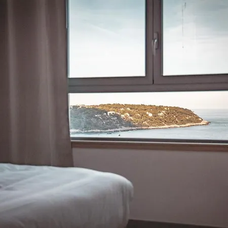 Porte De Monaco, Duplex Avec Terrasse Et Parking 아파트 *